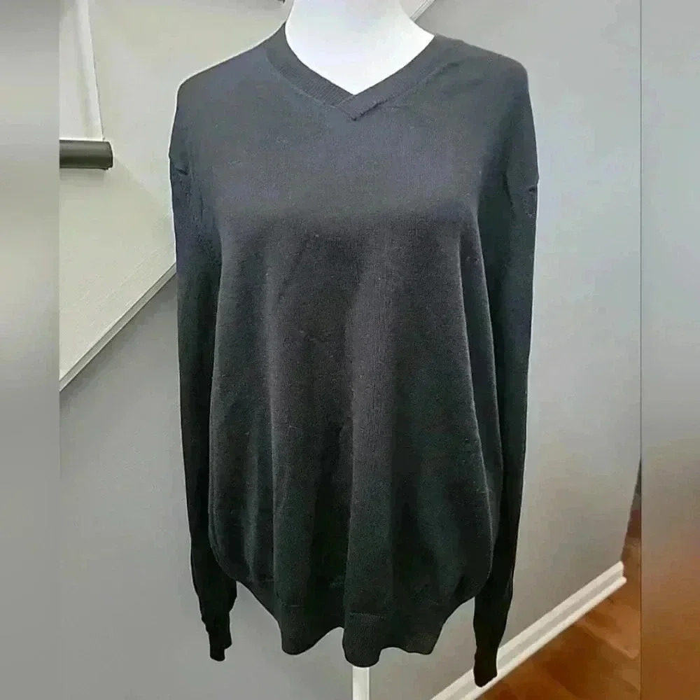 Saks Fifth Avenue Sweater Womens XL Black 100% Wool Pullover V-neckline